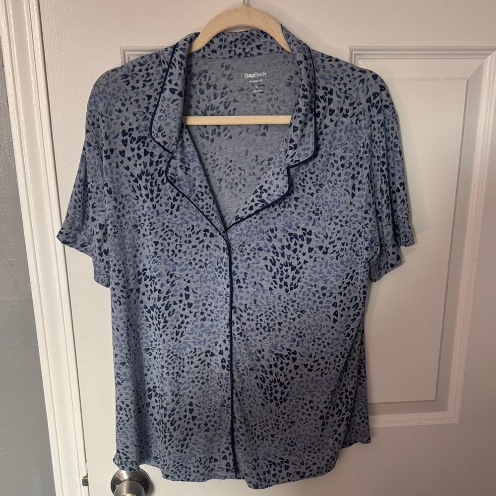 GapBody Blue Patterned Women's Button Down Shirt